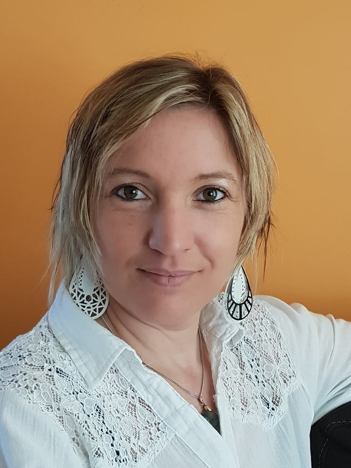 Katia_de_Fontaines_voyante_cartomancienne_cabinet_anderias